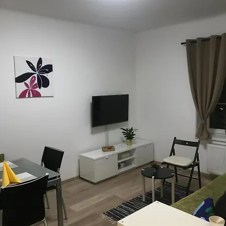 Lg Charming Apartment Stockerau